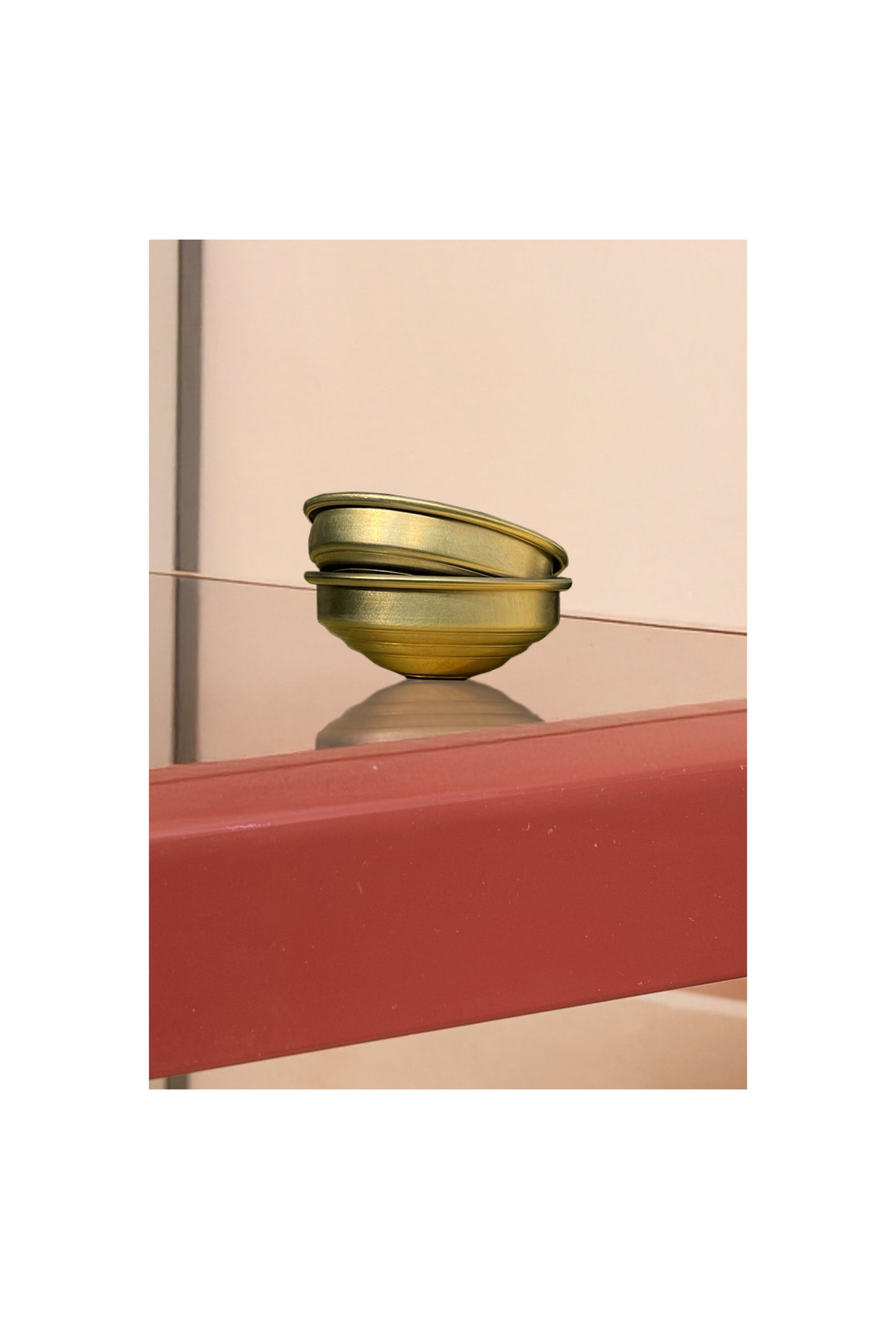 Set di 2 coppette in ottone satinato dal design elegante - coppetta ottone ciotola ciotolina design mise en place