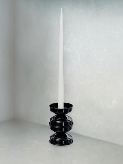 portacandele elegante in metallo nero lucido