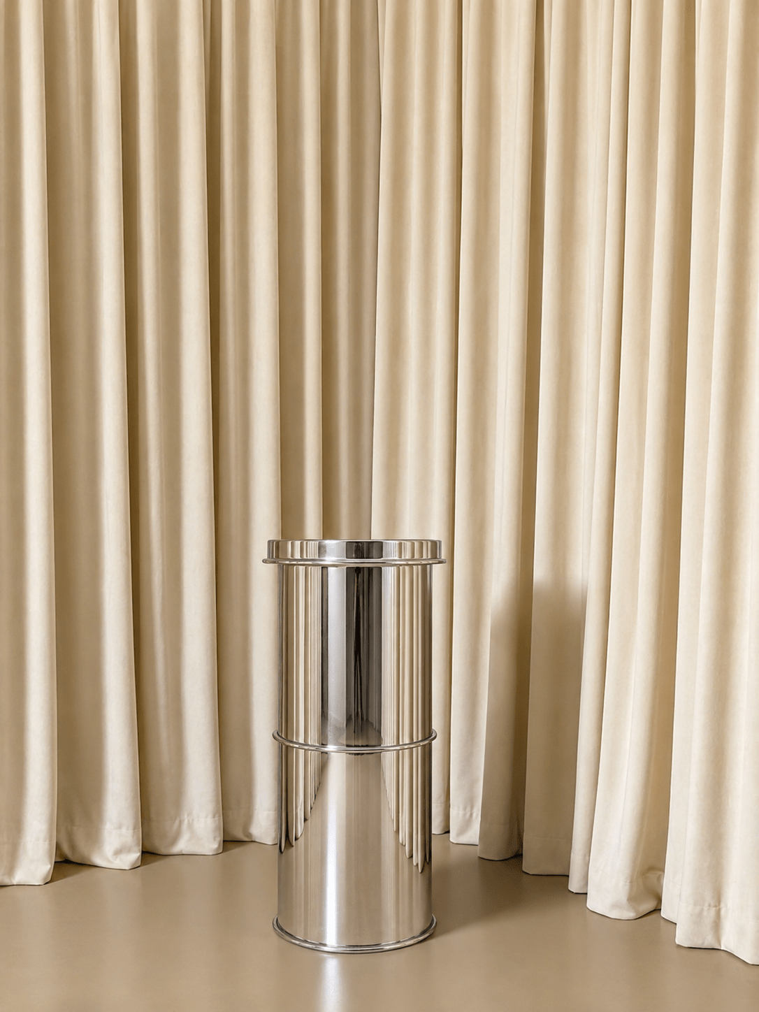 column pedestal contemporary design