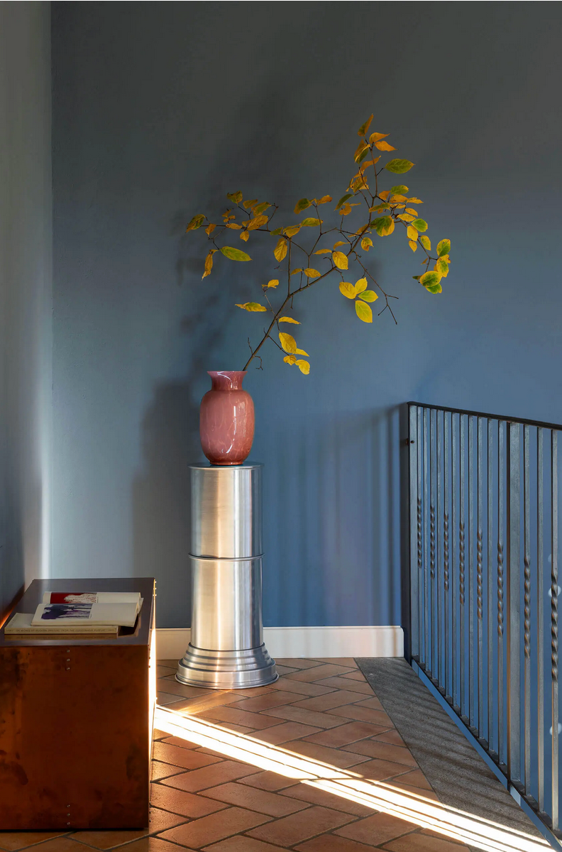 colonna espositore design metallo satinato caspal 