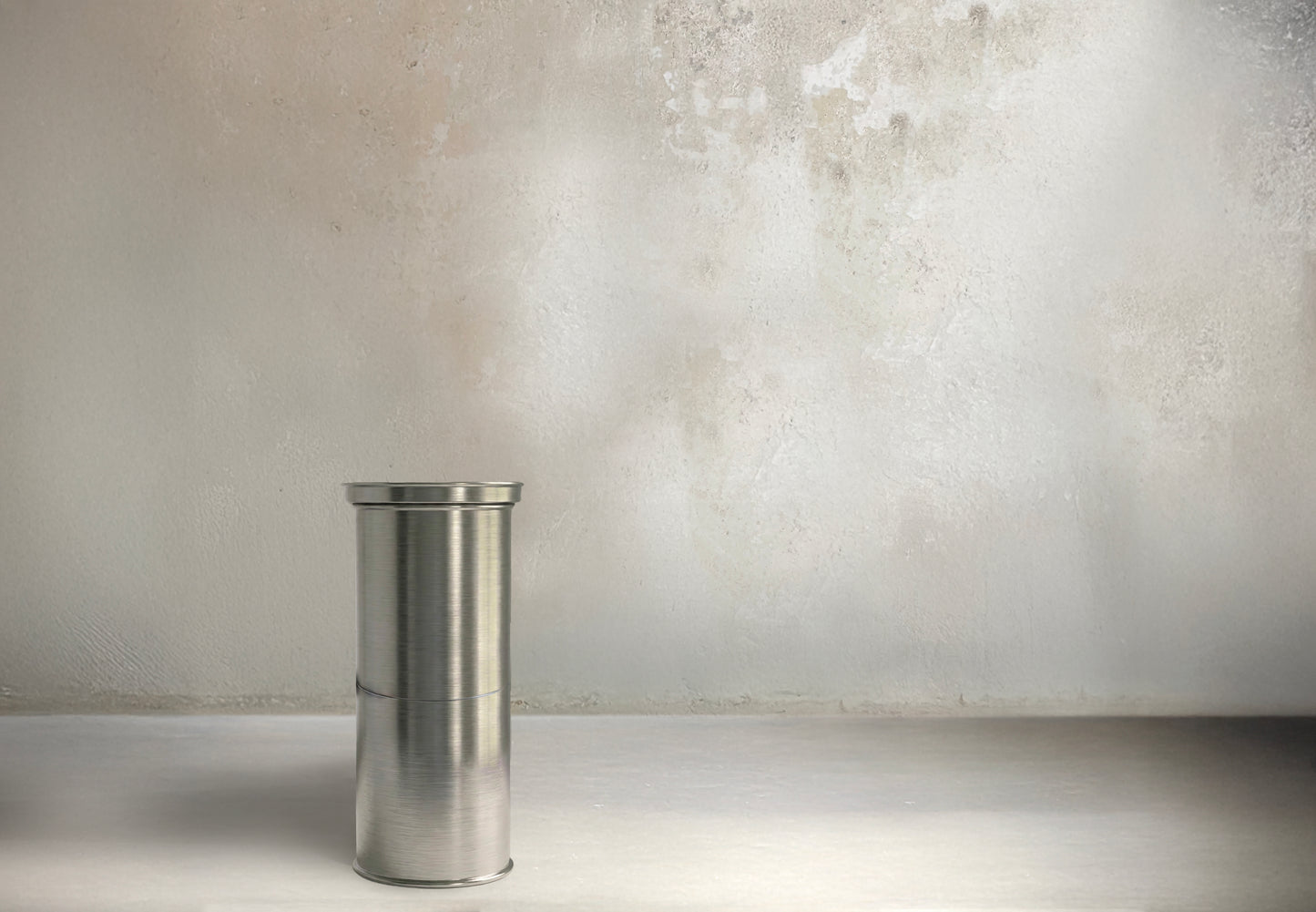 espositore design metallo per negozi e showroom 