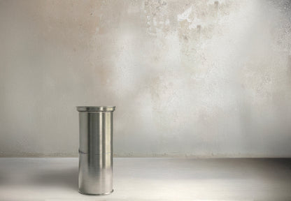 espositore design metallo per negozi e showroom 