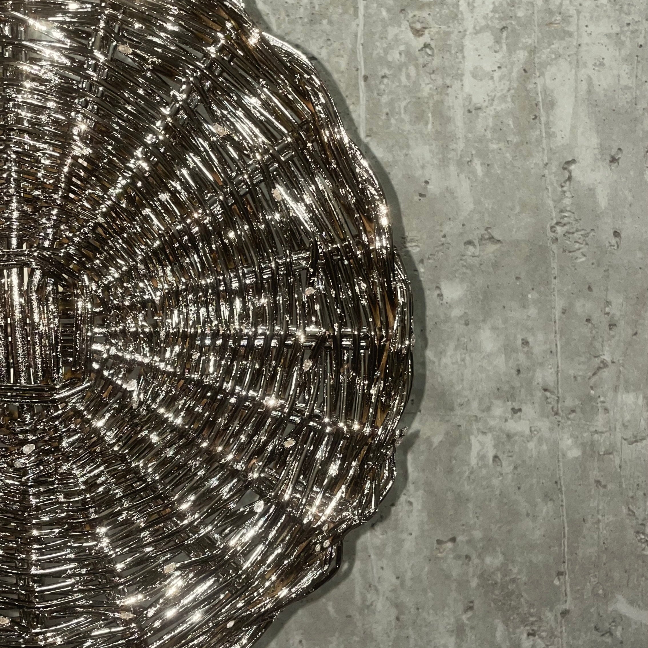 salice intrecciato a mano metal plated dal design unico e innovativo