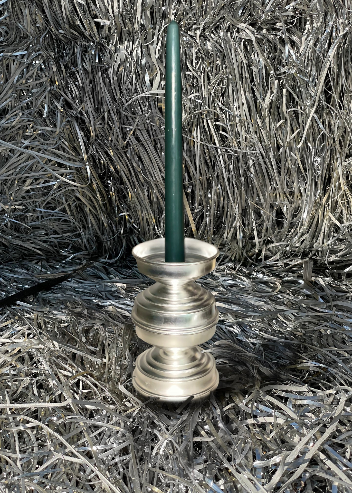 portacandele in argento di design contemporaneo