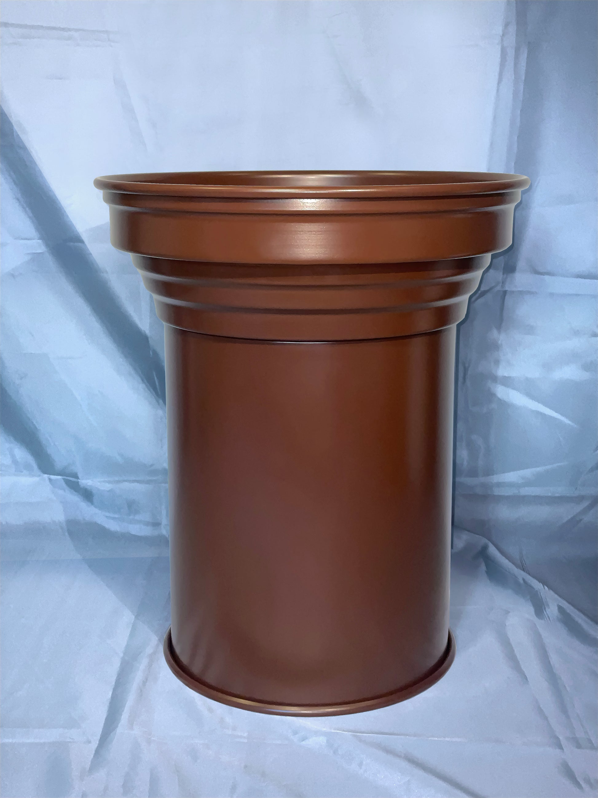 espositore side table in alluminio verniciato chocolate matt